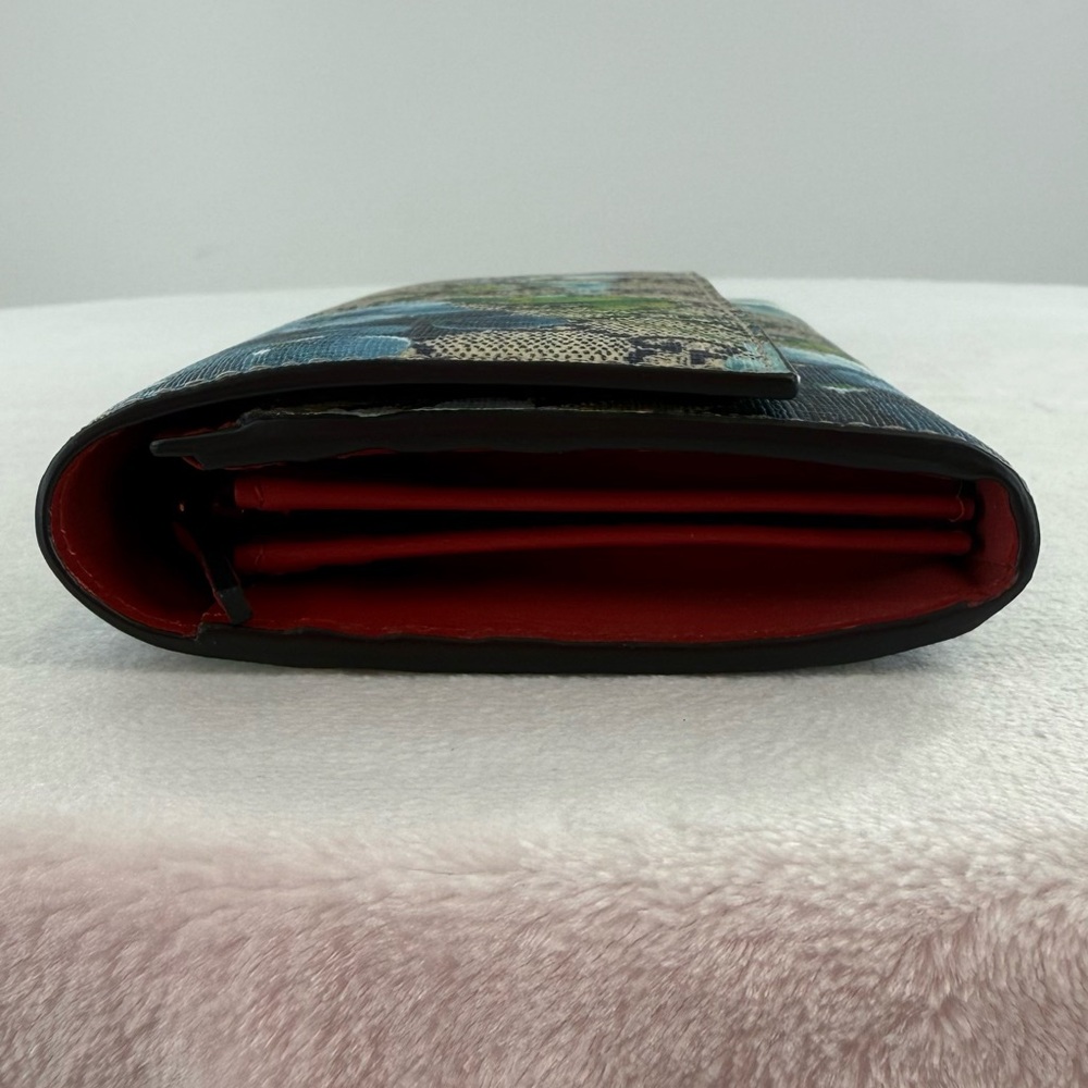 Gucci Floral GG Supreme Canvas Continental Wallet in Blue and Green - Picture 6 of 11